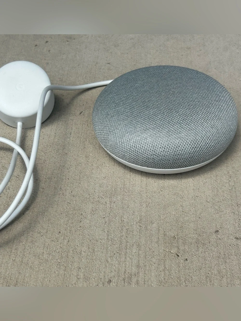 Google Home Mini Smart Speaker Assistant - Chalk (H0A)(Gen 1)-Tested